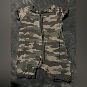 Little Sleepies. Romper. 3-6m